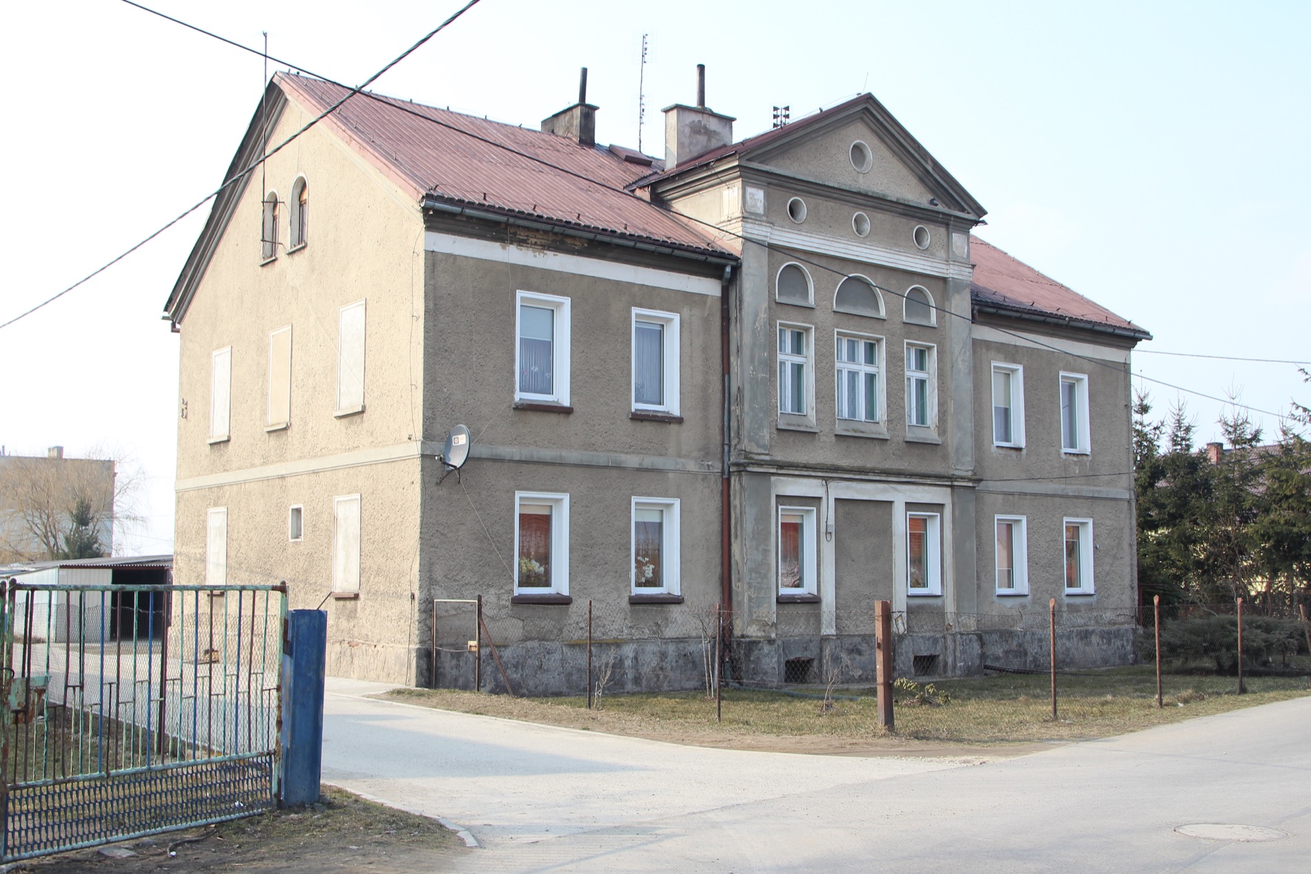 Dawny kompleks wychowawczy